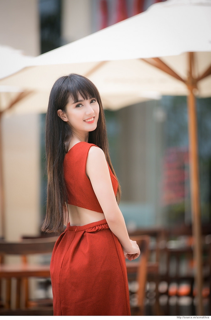 医生含着我的奶边摸边做视频